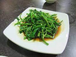 Saya boleh makan kangkung yang dicelur atau digoreng sedikit seperti yang selalu dihidangkan oleh: Stir Fried Water Spinach Wikipedia