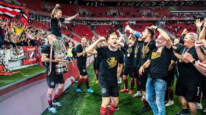 It was started by the hungarian football association, the magyar labdarúgó szövetség, in 1909, eight years after the commencement of the hungarian league, the nemzeti bajnokság. Egymasra Mutogat Az Mlsz Es A Rendorseg A Magyar Kupa Donto Miatt Rangado