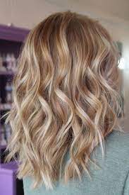 Schwarz rote strähnen haare …. 1001 Ideen Und Bilder Zum Thema Strahnchen Selber Machen Haarfarbe Blond Blonde Strahnchen Blonde Mittellange Haare