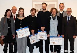 Mit dem neuen spardavorteil können sie ihre kontogebühren für deinkonto aktiv steuern und sogar bis 0 euro senken. Sparda Bank Kunstpreis 2017 In Der Alten Feuerwache Amberg Ausdrucksstarke Gegensatze Onetz