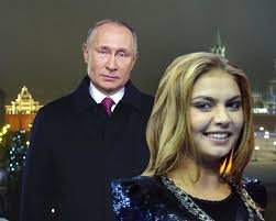 Кабаева вышла в эфир в красном платье. Kabaeva Ne Dlya Putina Gimnastka Byla Vsego Lish Lyubovnicej Dvojnika Prezidenta