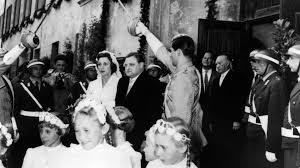 Am morgen trifft sich franz josef strauß mit verteidigungsminister rupert scholz (cdu) in seinem münchner privathaus. Strauss Und Die Kirche Der Streitlustige Katholik Br24 Br De