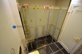 Altin Sarisi Dusakabin Dusakabin Banyo Ic Dekorasyonu Tasarim