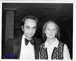 Mi novio está enfermo, yo trato de no flaquear pero estoy preocupada todo el tiempo y confesaba intento mostrarme alegre todo el. John Cazale Meryl Streep Vintage Photo 460111630