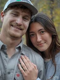 10 years ago, I said, “Yes” 💍 Garvan Gardens always has a special place in  my heart! I remember walking around for the first time in 2015, soaking it  all in -