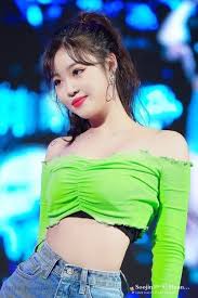 Long Sleeved Fit Crop Top Soojin G I Dle K Fashion At Fashionchingu Workout Crop Top Fashion Kpop Fashion