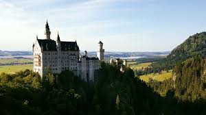 Il più breve è volo da nuremberg e treno che impiega 3½ ore. Da Milano Fino In Baviera Per Visitare Il Castello Delle Favole Turistavagamondo It