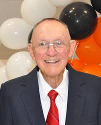 This is my Dad Fred Cormier, Before he passed, he made the Magnolia  accordion, they were shipped all over the world, Rest in Peace Daddy, ❤ and  miss you so much