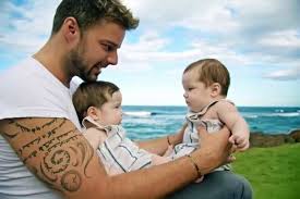 Oz discuss the idea of martin's kids having playdates with other las vegas stars'. Read Ricky Martin S Heart Touching Response When Asked Dad Was I In Your Belly