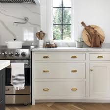 Amazing gallery of interior design and decorating ideas of galveston gray kitchen cabinets in kitchens by elite interior designers. 8 Great Neutral Cabinet Colors For Kitchens The Grit And Polish