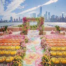 49 Lovely Rooftop Wedding Ideas With A Natural Touch Snapshotlite Com Dance Floor Wedding Rooftop Wedding Wedding Ceremony Decorations