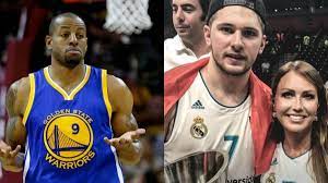 Clippers star paul george offered up his jersey to be swapped with that of mavericks star luka doncic in the wake of the clippers' impressive game. Andre Iguodala Hit On Luka Doncic S Mom During The Nba Draft Fadeaway World