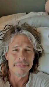 It's a new year Do you still Love me ?❤️