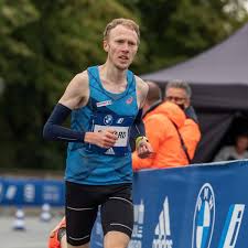 Doordat de olympische spelen in tokio naar de zomer in 2021 zijn verschoven is nu ook de wk atletiek in eugene (oregon) verplaatst naar 2022. Leichtathletik Richard Ringer Uber Siena Marathon Und Olympische Spiele