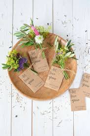 Und muss es wirklich der obligatorische schnaps. Wildblumen Hochzeit Teil 4 Gastgeschenk Mit Frischen Blumen Gestalten Blumigo