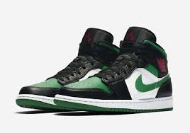Air Jordan 1 Mid Black Pine Green White Gym Red Nike Air Jordan 1 Mid Pine Green 554724 067 Black Pine Green Gym Red Mens 8 13 Ebay In 2020 Air Jordans Air Jordans Retro Jordan 1 Mid