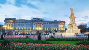 Lebih Dekat Dengan Keluarga Kerajaan Inggris Ini Panduan Lengkap Wisata Ke Istana Buckingham Tribun Travel