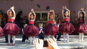 Adrasan Mehmet Akif Ersoy Anaokulu 23 Nisan Dans Gosterisi Toddler Learning Activities Toddler Learning Eminem