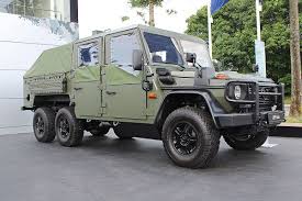 Mercedes Benz G Klasse 6x6 Und Weitere Fahrzeuge Fuer Spezialeinheiten Militair