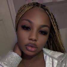 Love her & I hope she keeps going up. 🤞🏾❤️‍🔥