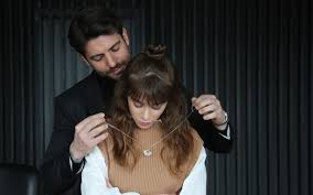 Uzun süredir üzerinde çalışılan dizinin oyuncu kadrosuna geçen yıl survivor yarışmasıyla dikkatleri üzerine çeken i̇zmirli serkan tütüncü (gökhan) Masumiyet In Kotu Karakteri Serkay Tutuncu Linclere Boyle Cevap Verdi Internet Haber