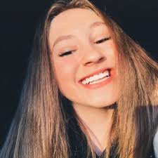 Danielle Leek (@danielle_leek)