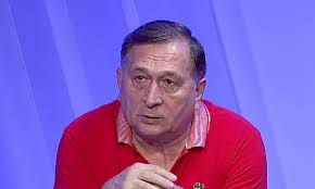 U craiova 1948 club sportiv , algemeen bekend als universitatea craiova ( roemeense uitspraak: Video Exclusiv Universitatea Craiova Sau Fc U Craiova 1948 Verdictul Lui Ion CrÄƒciunescu Uite Cu Cine È›in