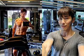 胡宇威（英語： george hu ，1982年7月24日 － ），臺灣知名男演員、歌手，華裔美國人，出生成長於美國 紐約，身高180公分，血型b型，獅子座，英文流利，略懂西班牙文。 48æ­²é»ƒå°'ç¥ºç‚¸è£‚ å¤§è‚Œè‚Œ æŒçºŒé•·å¤§ä¸­ æ¯å¤©å …æŒæ—©èµ·å¥èº«10å¹´äº† æƒ³è¦å¥½èº«æåˆ¥æ‰¾è—‰å£ å¥³äººæˆ'æœ€å¤§