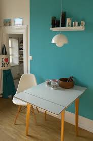 Love The White Panton Flower Pot On The Teal Wall Wohnen Inneneinrichtung Innenarchitektur