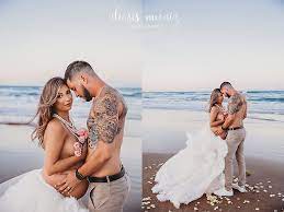 Nude Beach Maternity Session | South Padre Island, Texas | Iliasis Muniz  Photography