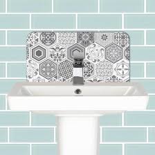 grey patterned tile basin splashback