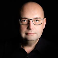 Mitarbeitende von DCCS GmbH