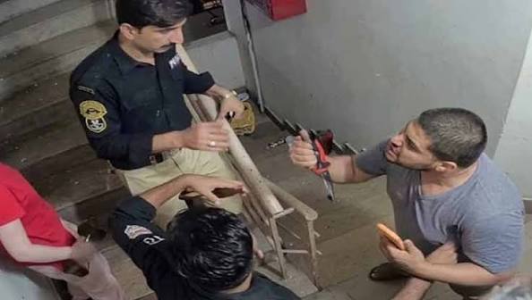 Karachi police chief seeks report on cops' 'misconduct' in DHA residents' scuffle