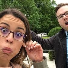 Jacob Cave's Instagram, Twitter & Facebook