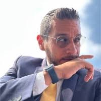 800+ perfiles de «Francisco Carrillo»