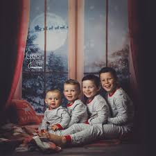 Former england footballer wayne rooney has reported a range of photos taken of him to police, his lawyers have said. Wayne Rooney And Coleen Get The Kids In Line Wearing Matching Pyjamas For The Annual Family Christmas Card