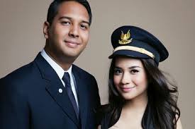Daftar Artis Perempuan Yang Kepincut Pesona Pilot