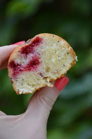 Plus Une Miette Dans L Assiette Graine De Pavot Gateau A La Framboise Framboise