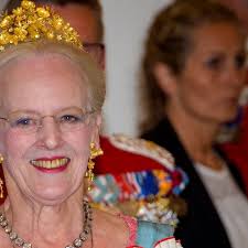 Gallaforestilling på Det Kongelige Teater: Her er hele gæstelisten til  dronning Margrethes fest