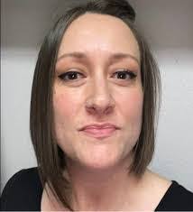 Melanie Maes's Instagram, Twitter & Facebook