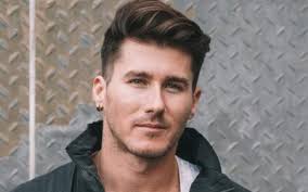 Overcoming the Odds: A CEO's Rise from Homelessness with Plant Chompers'  Chris MacAskill