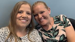 Fede forhold'-pars nyfødte søn under kniven