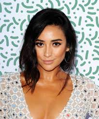 Here's how you can recreate the shay mitchell hair color and style with oway. Shay Mitchell Red Hair Wig