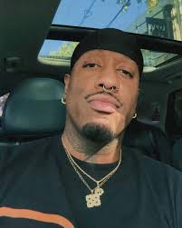 King Mosi (@longlivemosi) • Instagram photos and videos