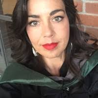 Lori Pilling's Instagram, Twitter & Facebook