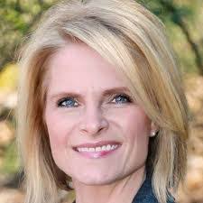 Marlo Wells's Instagram, Twitter & Facebook