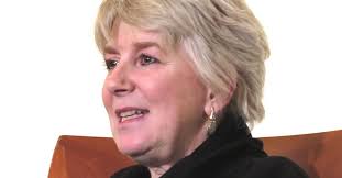 Campane a martello” e “L'amica geniale” con i due storici pontili del Borgo  Antico di Ischia ponte