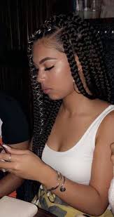 Big Box Braids Hairstyles For Black Women Box Braids With Hair Accessories Box Braids Hairstyles Big Box Braids Hairstyles Long Box Braids