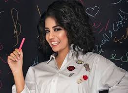 ممثلة وموديل هندية، مواليد ١٦ يوليو، ١٩٨٤ في تشانديغاره،تخرجت من كلية الآداب لغة إنجليزية. Ø§ÙÙÙÙ