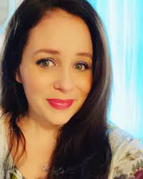 Ali Davis (@alikarin) · Instagram photos and Reels